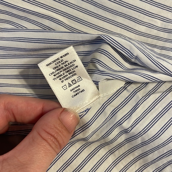 Ann Taylor Blue Striped Sleeveless Button Up Blouse Size 4 - Picture 5 of 7